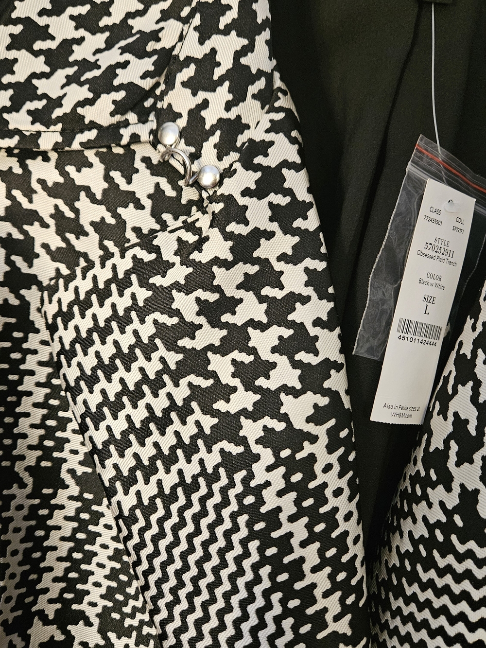 White House Black Market Black and White Houndstooth Trench Coat and Skirt - Picture 7 of 16